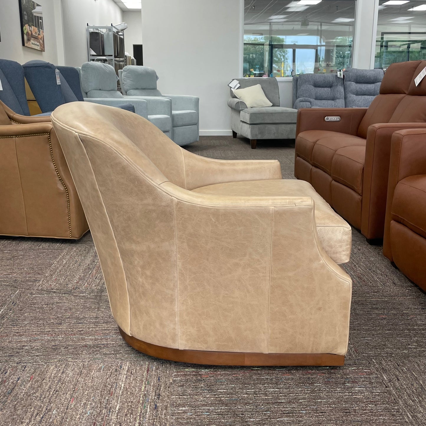 Lincoln Leather Swivel Chair