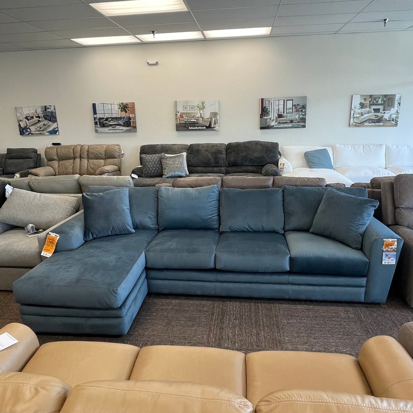 Ashburn Stationary Sectional Klaussner