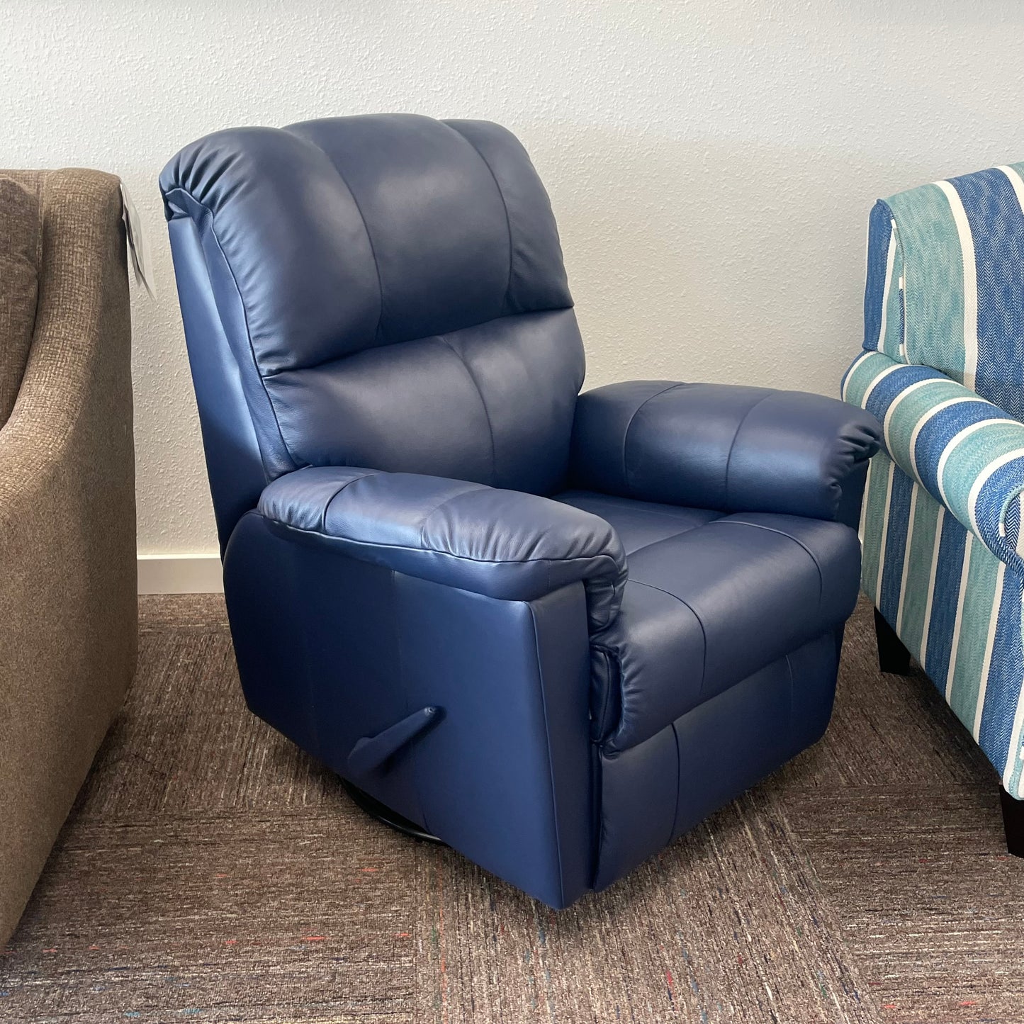 Gilmore Swivel Rocker Recliner