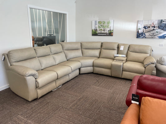 Birmingham 3pc Sectional with Queen Sleeper (MSW)