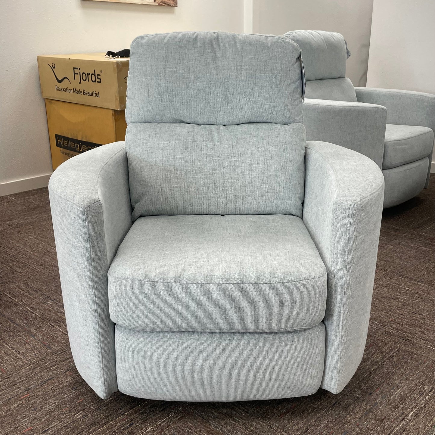 Corllini Swivel Barrel Recliner
