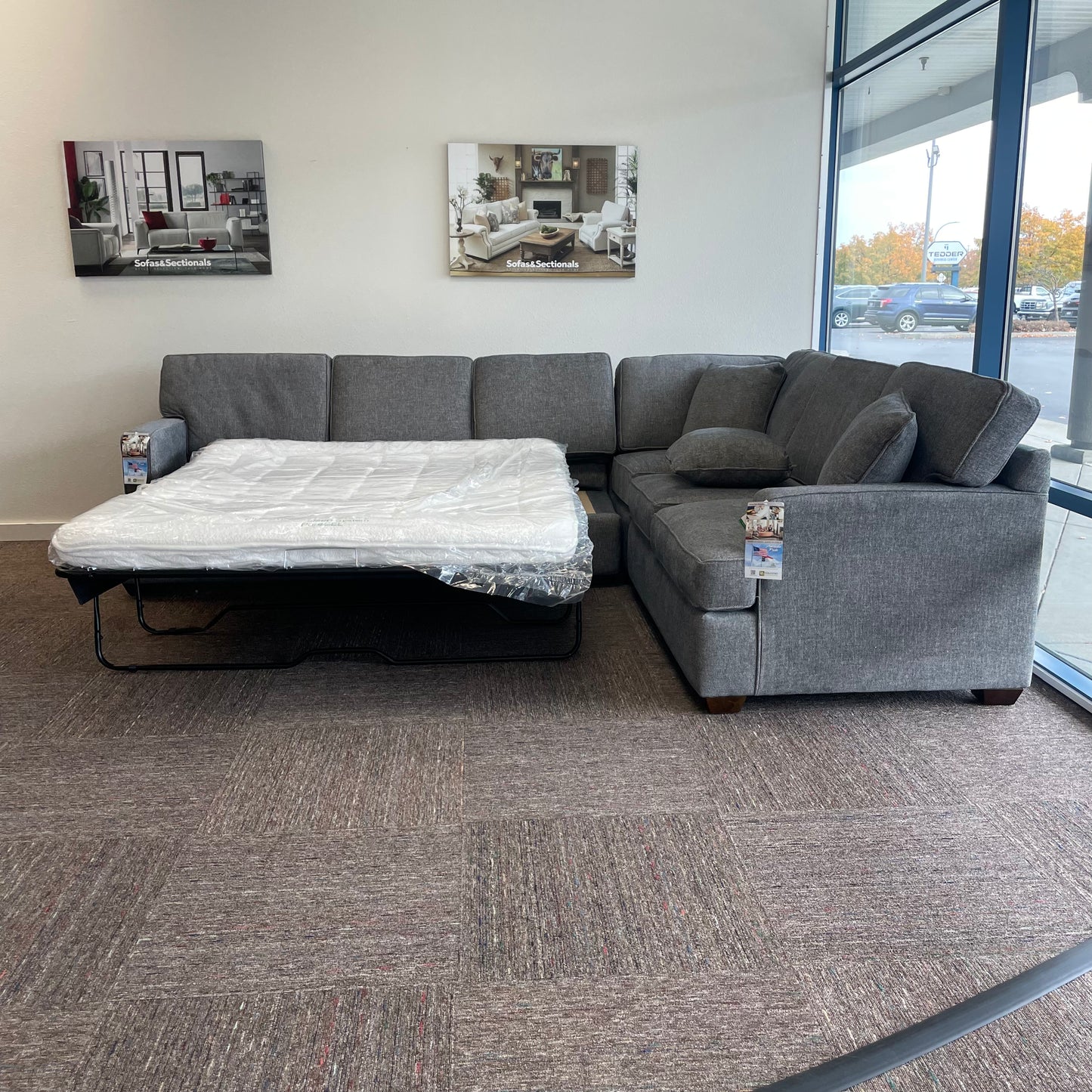 Loomis 3pc Sectional w/ Queen Sleeper