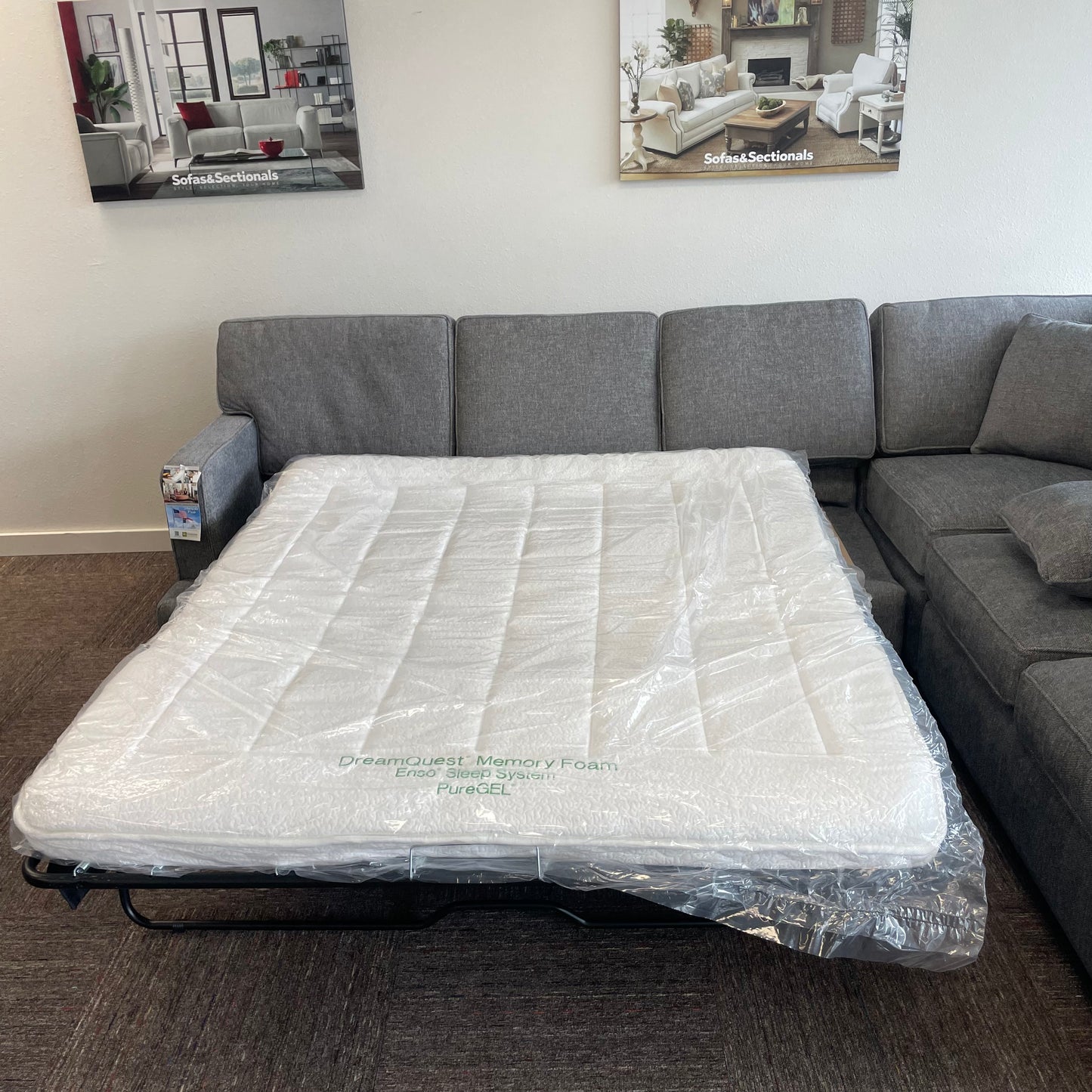 Loomis 3pc Sectional w/ Queen Sleeper