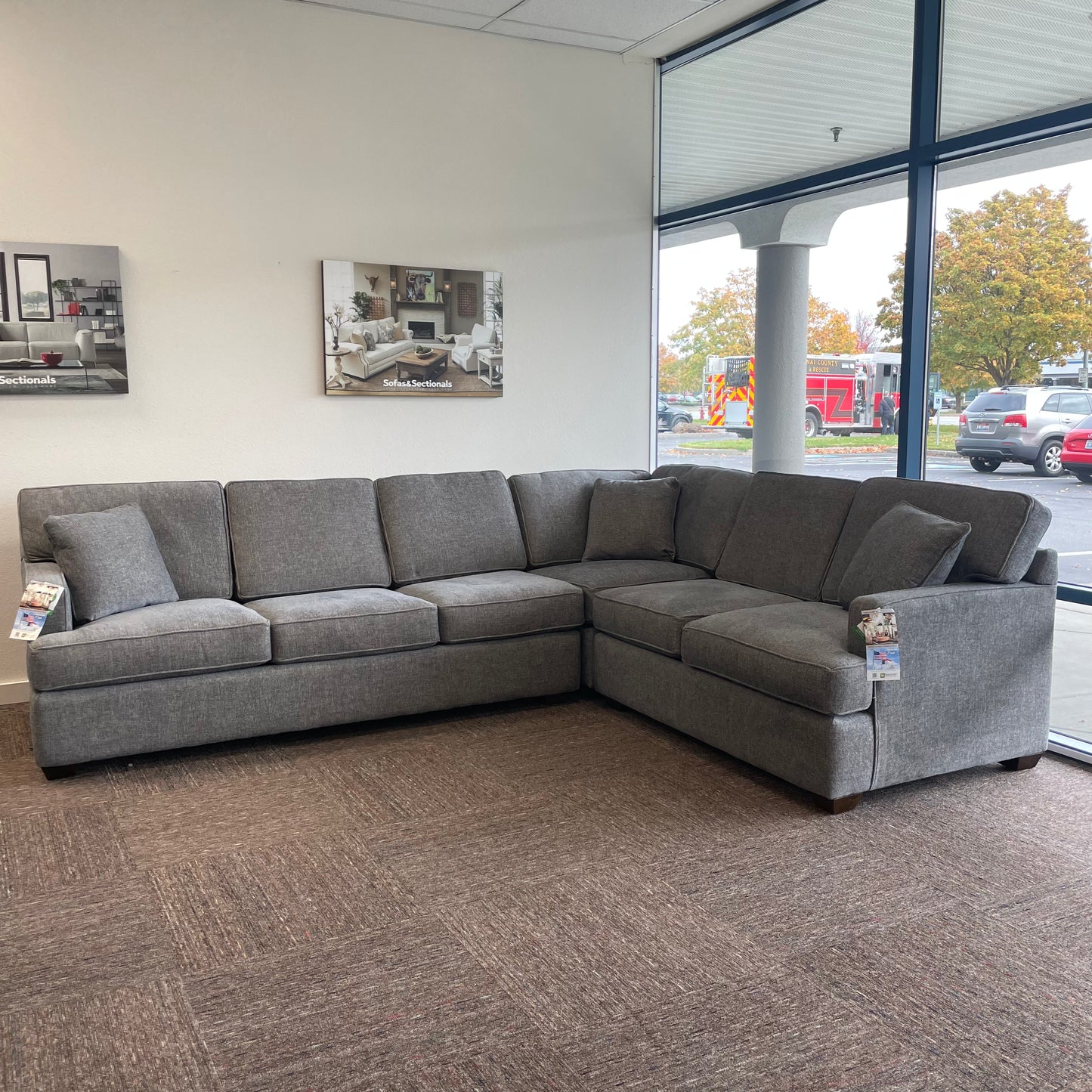 Loomis 3pc Sectional w/ Queen Sleeper