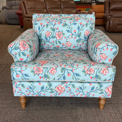 ERIN & BEN - Faulkner Chair and a Half
