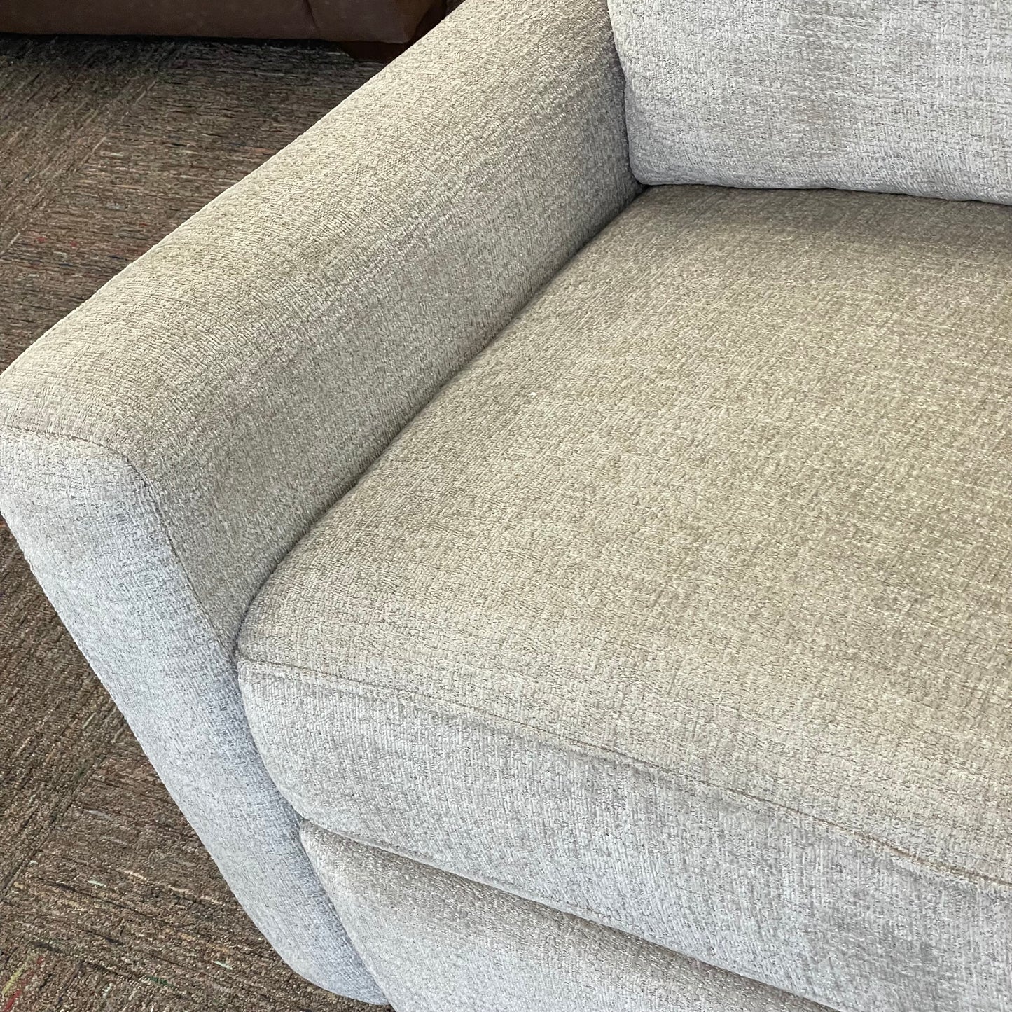 Henry 6pc Leather Sectional w/Bonus Features