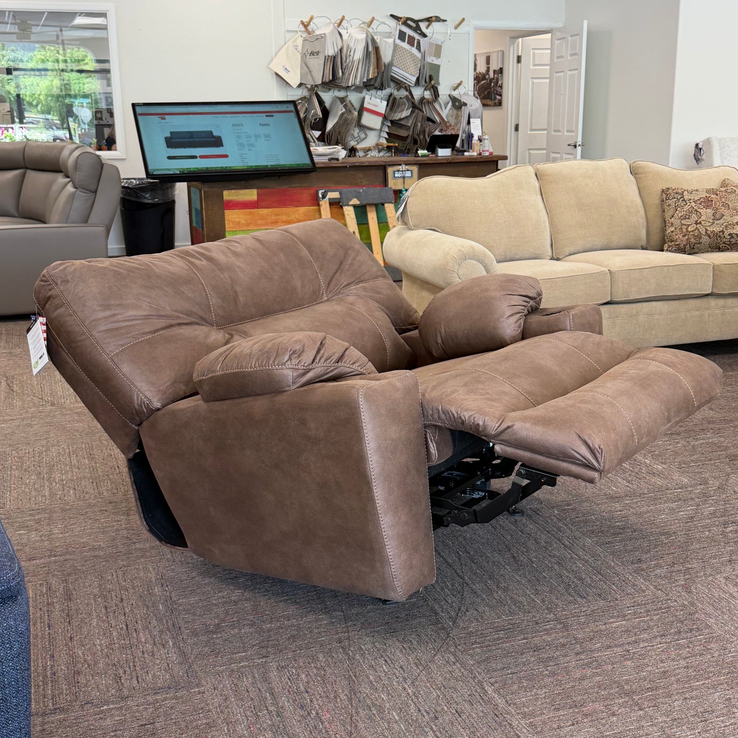 Burton Extra Wide Snuggler Recliner