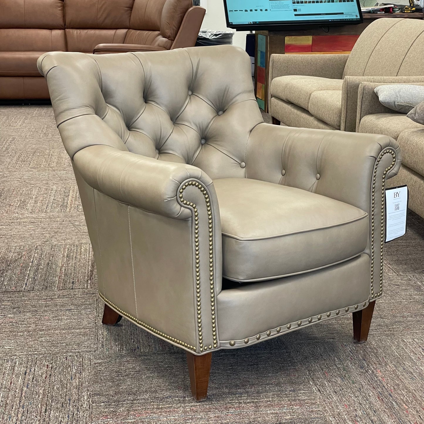 Henry 6pc Leather Sectional w/Bonus Features