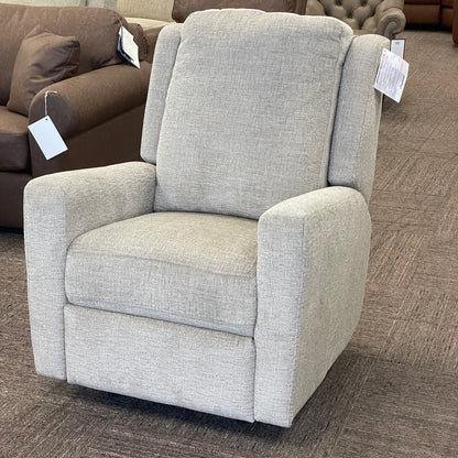 Henry 6pc Leather Sectional w/Bonus Features