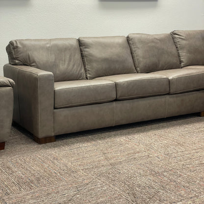 Bryant 2pc Sectional