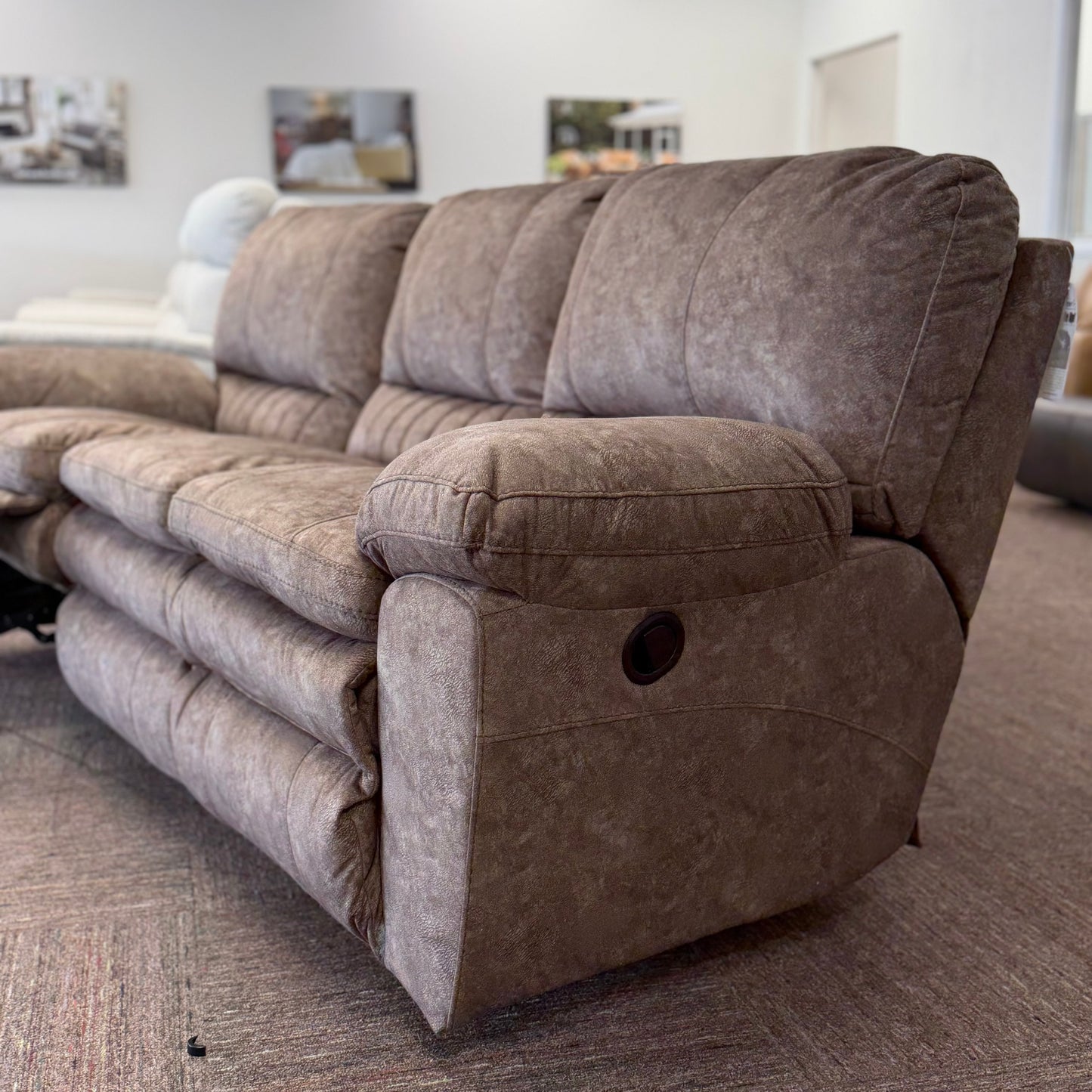 Reyes Manual Reclining Sofa 91"