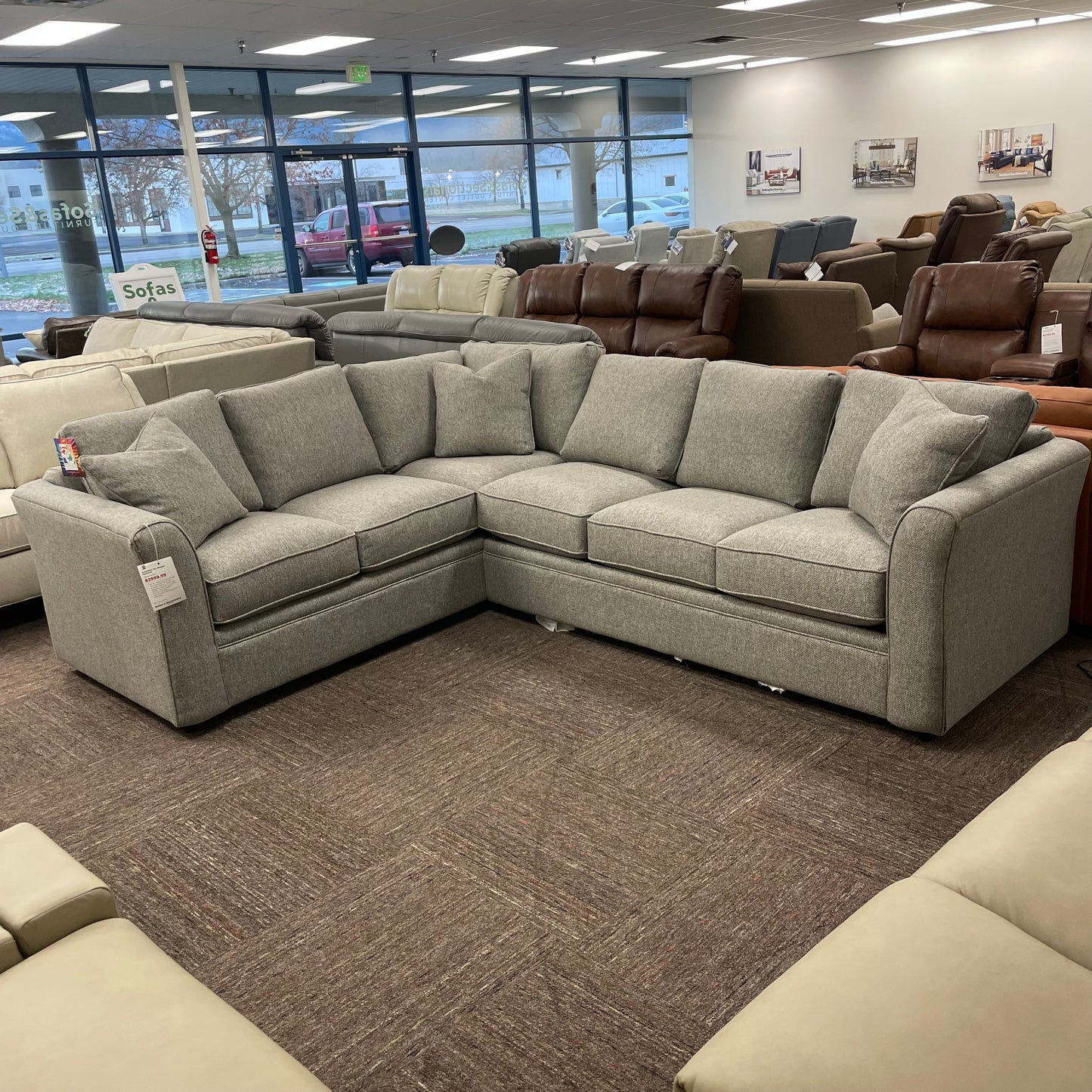 Henry 6pc Leather Sectional w/Bonus Features