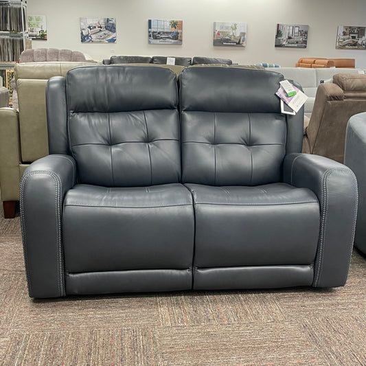 Grant Power Reclining Loveseat