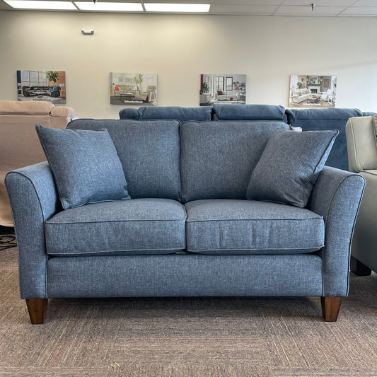 Libby Loveseat