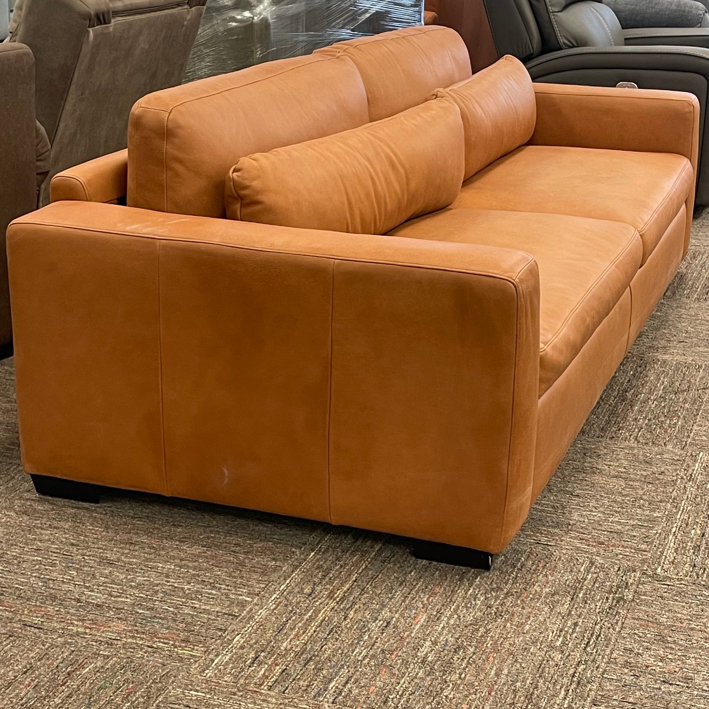 Ensemble Max Track Arm Sofa