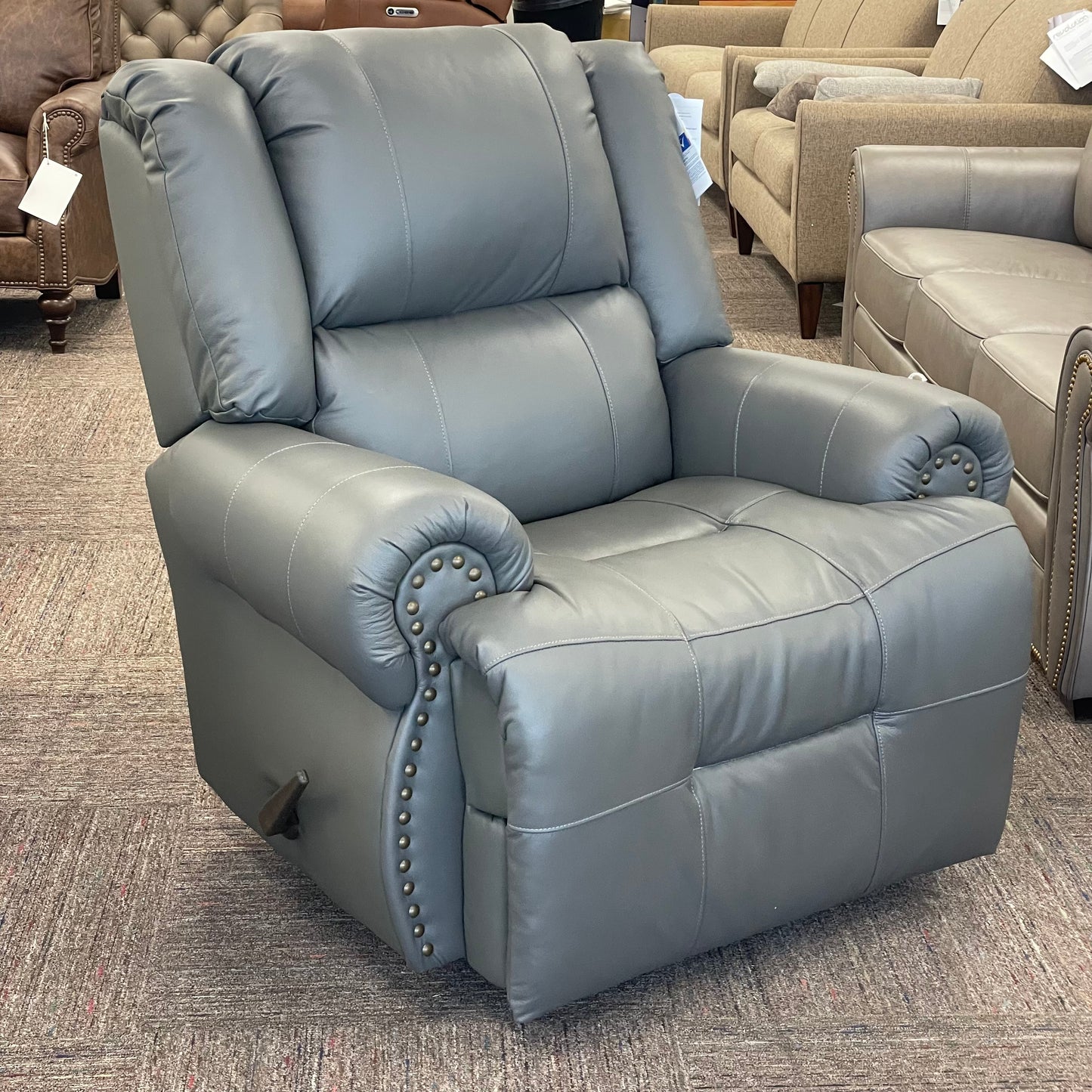 Henry 6pc Leather Sectional w/Bonus Features