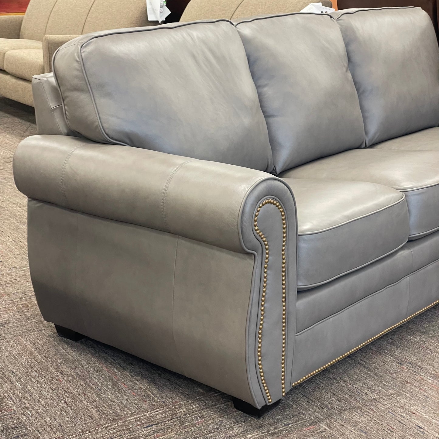 Henry 6pc Leather Sectional w/Bonus Features