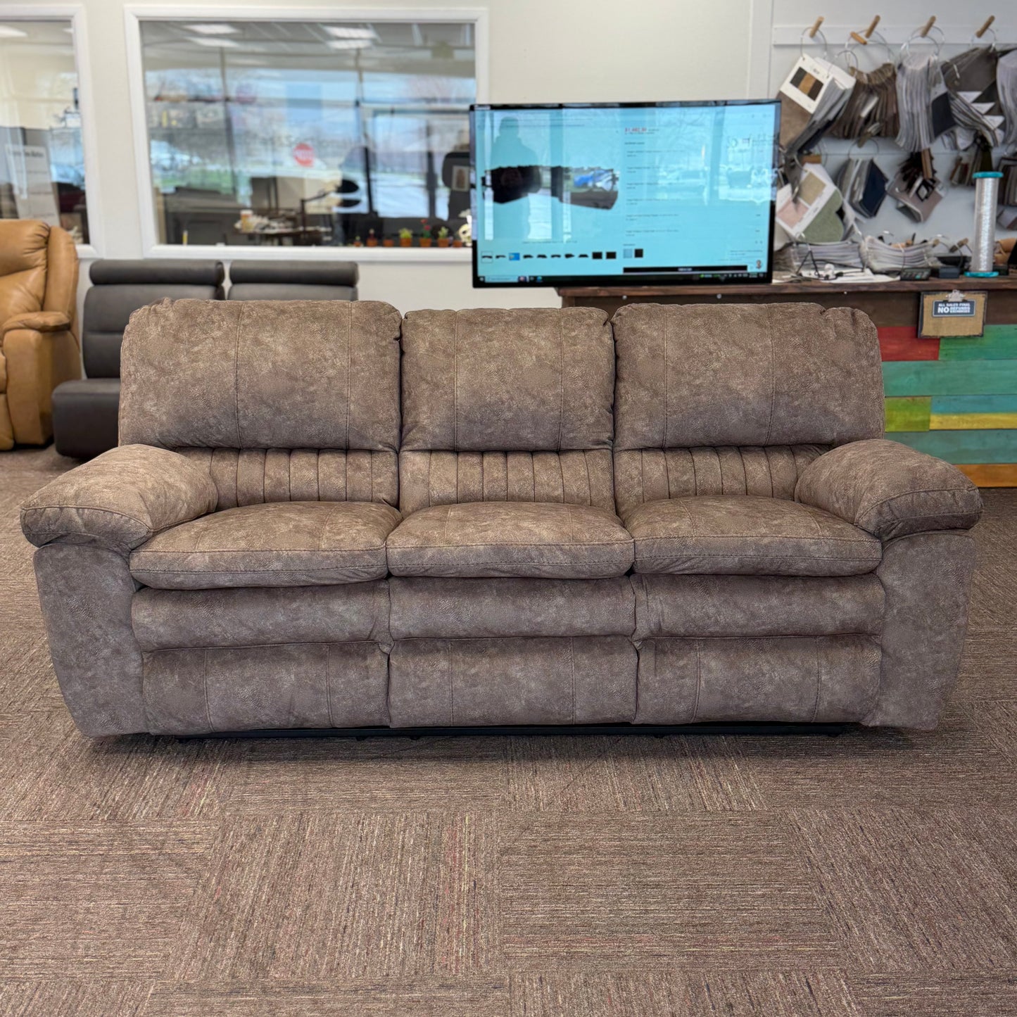 Reyes Manual Reclining Sofa 91"