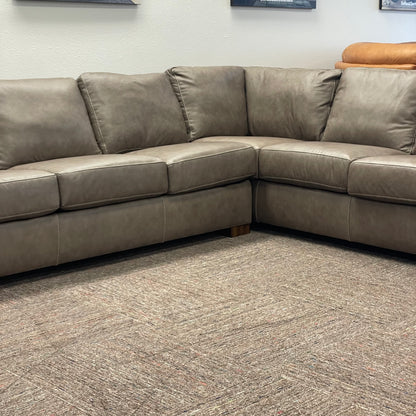 Bryant 2pc Sectional